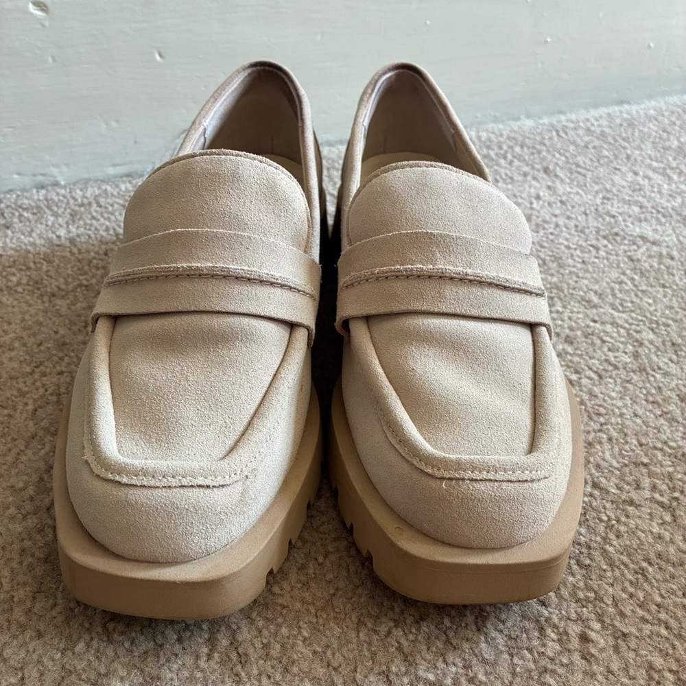 Dolce Vita Women’s Suede Tan Loafers